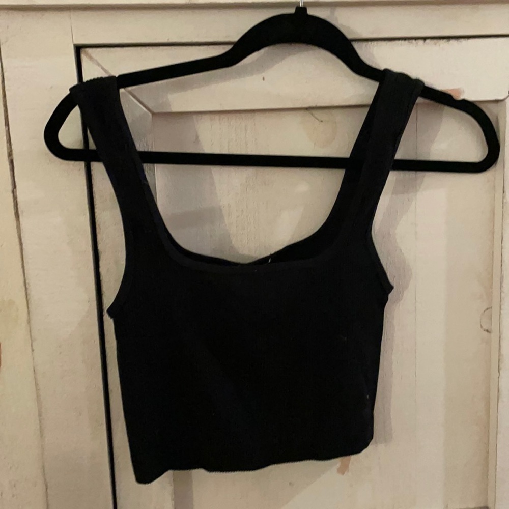 Black Zara knit sleeveless crop top. Size m/l